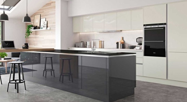 Fitted kitchens in ballymena by 5 star kitchens - phoenix - gloss metallic - true handleless 